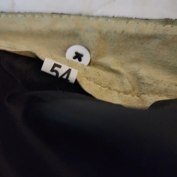 Authentic German Men’s Black Suede Lederhosen with Suspenders – Size 54 - Picture 12 of 13